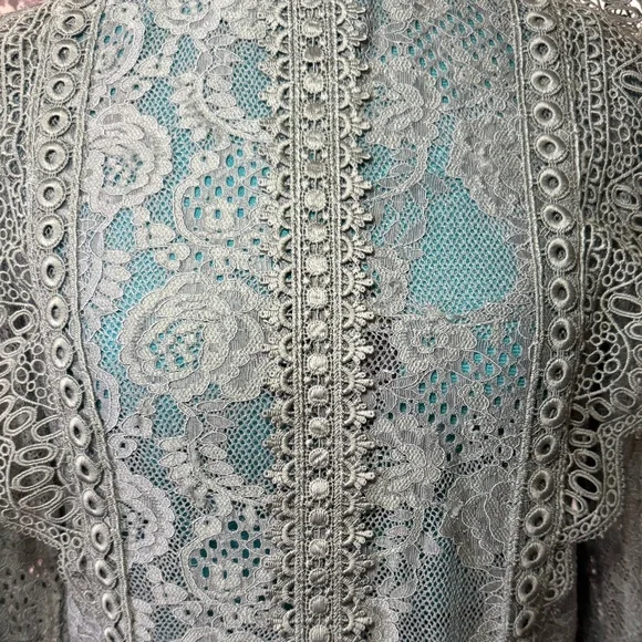 *SOLD*
Lace Long Sleeve Blouse - Picture 2 of 4
